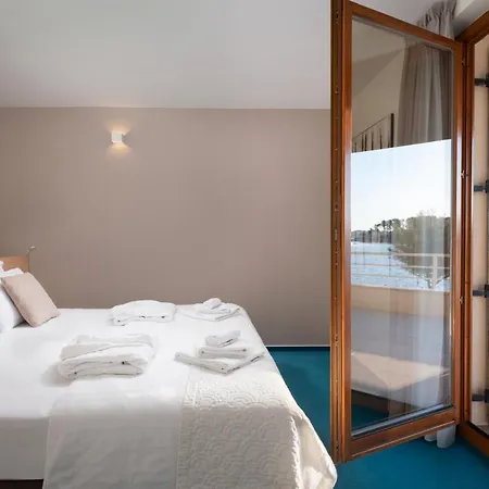 La Thalia Lt Croatia Nin