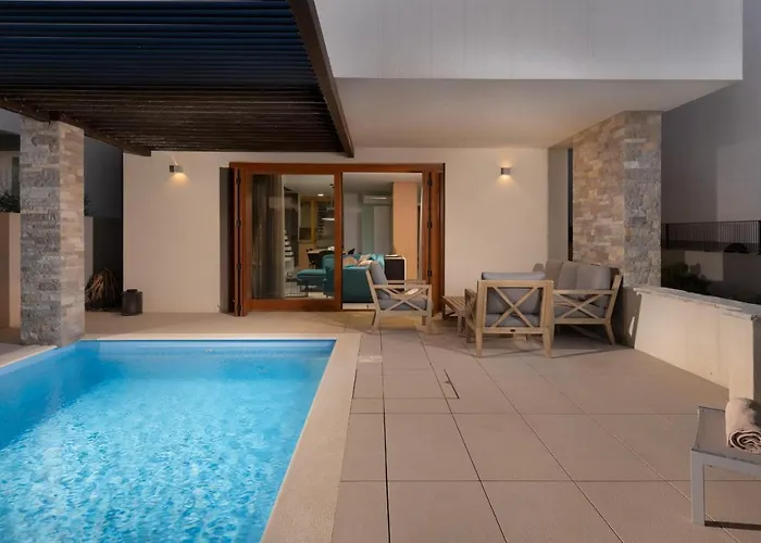 La Thalia Lt Croatia וילה