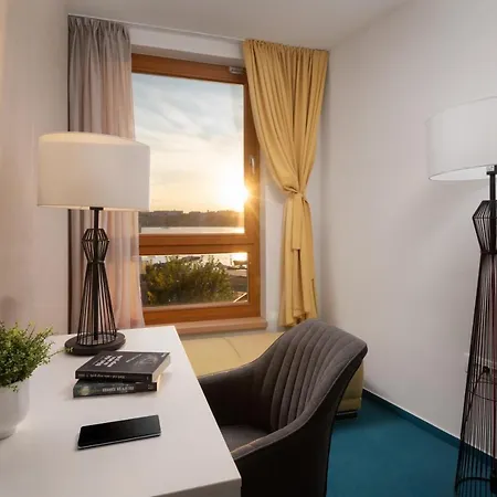 La Thalia Lt Croatia Nin