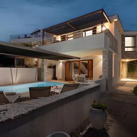 La Thalia Lt Croatia Villa *